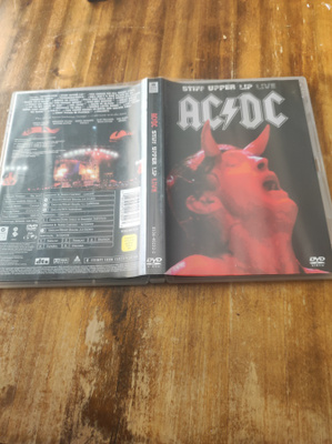 Stiff upper lip live AC/DC