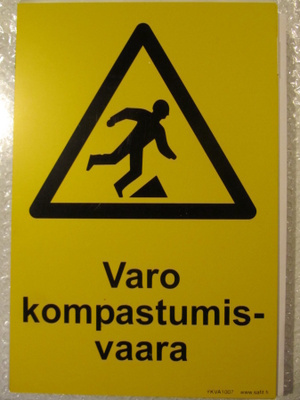 Kilpi • Varo kompastumisvaara