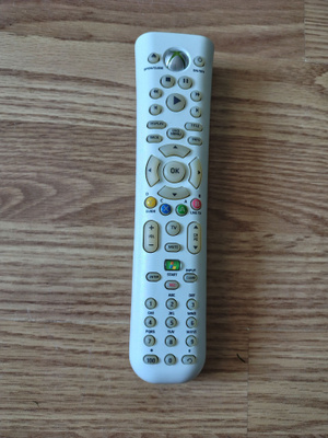 Xbox 360 universal media remote