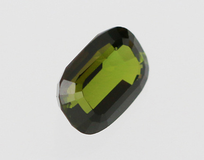 Vihreä turmaliini 1.71 ct VVS puhdas + AIGS aitoustodistus