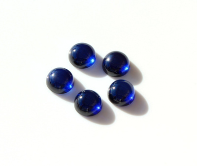Safiiri Cabochon 6.3ct, upea väri (SYNTH)
