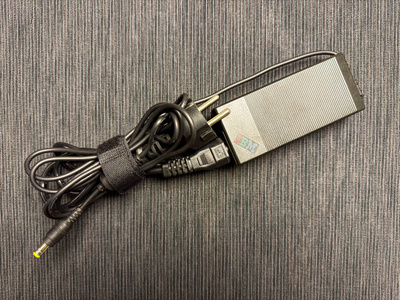 IBM ThinkPad 72W small round-tip AC-virtalähde