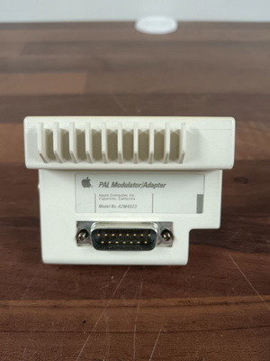 Apple PAL Modulator/Adapter