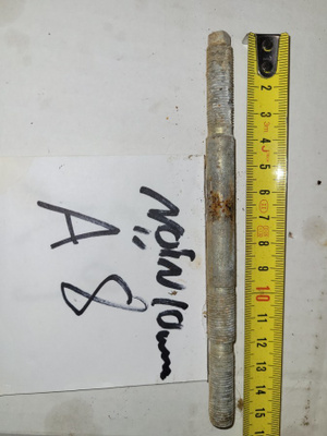 Tunturi tai muu vanha mopo akseli 10mm