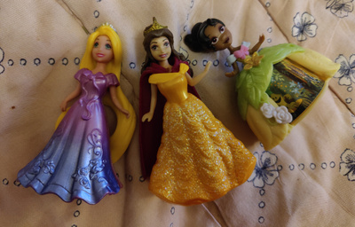 Disney little kingdom figuurit 2