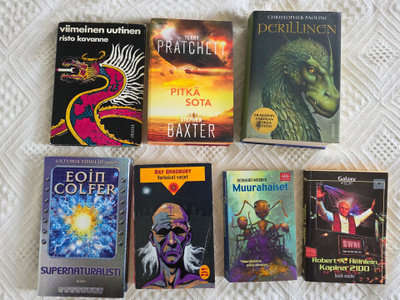7 KPL SCIFI / FANTASIAROMAANEJA