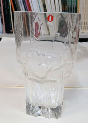 Iittala, Tapio Wirkkala, Minerva maljakko 