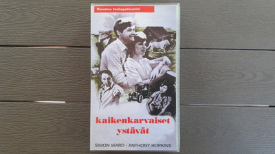 VHS: Kaikenkarvaiset Ystävät (Simon Ward, Anthony Hopkins)