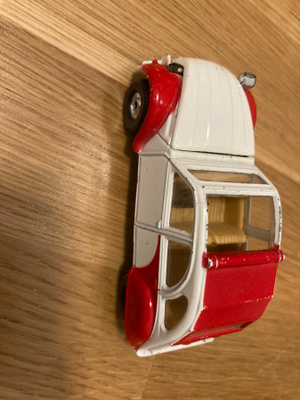 Citroen 2CV n. 1/34 kokoa.