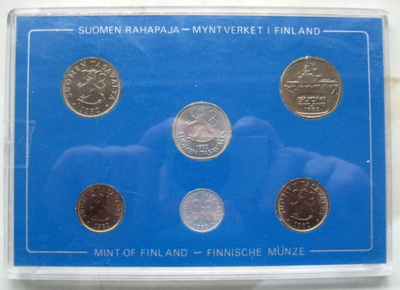 Rahasarja 1982 (hyl)