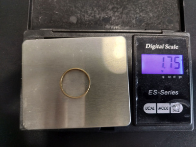 Kultasormus 1,75 g 18k 750 halkaisija 1,9 cm
