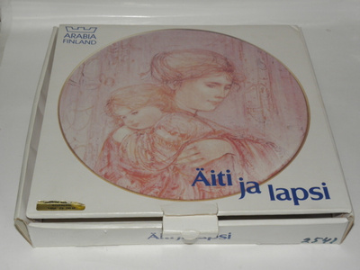 Arabia Edna Hibel Äiti ja lapsi seinälautanen 1987, pakkaus
