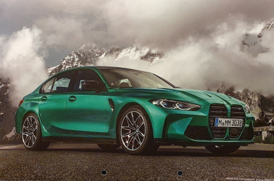 BMW-kalenteri, kaksi kuvaa