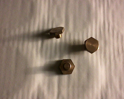 Pohjaproppu, messinki, kier  1/8", avainväli 19 mm., 20 kpl.