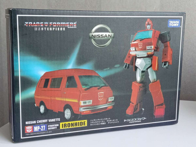 Takara Tomy Transformers Masterpiece MP-27 Ironhide