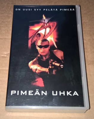 PIMEÄN UHKA VHS SCIFI