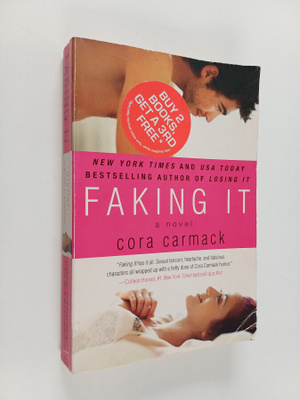 Cora Carmack : Faking It