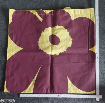 MARIMEKKO logo-kassi keltainen + luumu