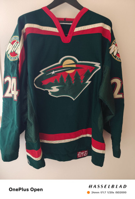 Antti Laaksonen #24 Minnesota wild game worn pelipaita