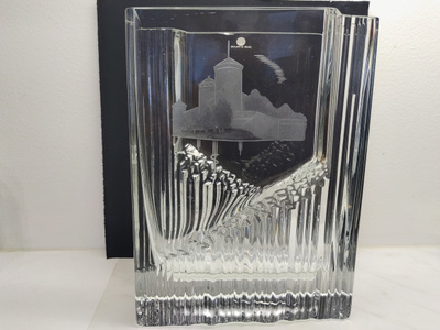 Tapio Wirkkala Sointu maljakko Olavinlinna logolla, Iittala