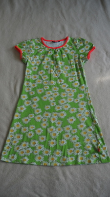 MOLO mekko lh, 146/152 cm, PÄIVÄNKAKKARA, *HIENO*