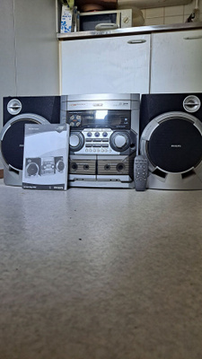 Mini radiosoitin yhdistelmä