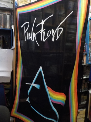 PINK FLOYD MEGA SEINÄLIPPU