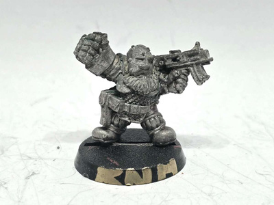 WH40K - Squat Champion (Rogue Trader) [S180]