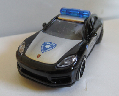 Porsche Panamera Turbo 1/64 Majorette pienoismalli