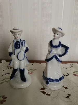 Aatelis mies ja nainen figuuri