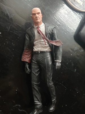 HITMAN FIGURE NECA - HEAD HUNTER STORE.