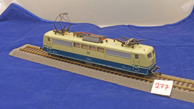 277 Roco tavarajunan sähköveturi BR 151