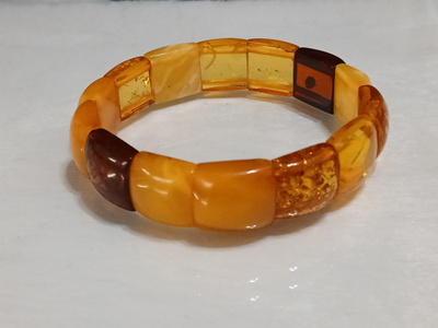 Meripihka Amber rannekoru rannerengas