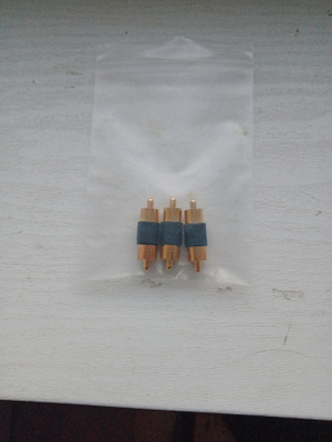 RCA male to male / uros - uros adapteri / kullattu. 3kpl.
