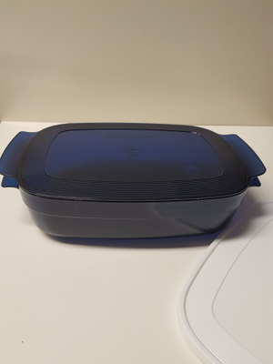 Tupperware MicroCook suorakulmainen 1,7L