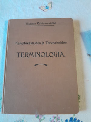 kalustoesineiden ja tarveaineiden terminologia vr