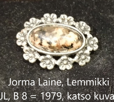 JORMA LAINE, LEMMIKKI -solki, hopeinen , vuodelta 1979 =46 v