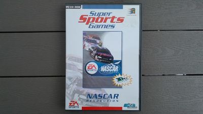 PC CD: Nascar Revolution peli (1999)