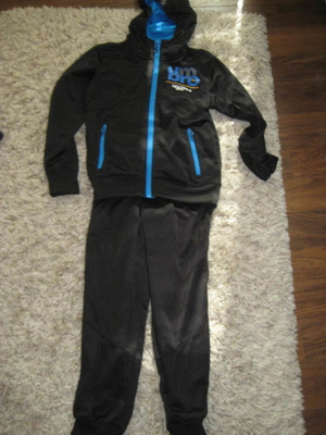 **Musta UMBRO verkkapuku uudenver; 140 cm   *