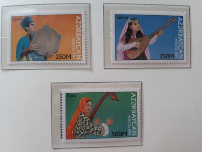 Azerbaidzan 1997 - Soittimia (3)  ++