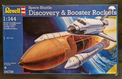 Discovery & Booster Rockets Revell 1:144 2006