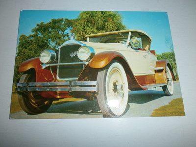 Vanha auto, Packard, väripk, p. 1978