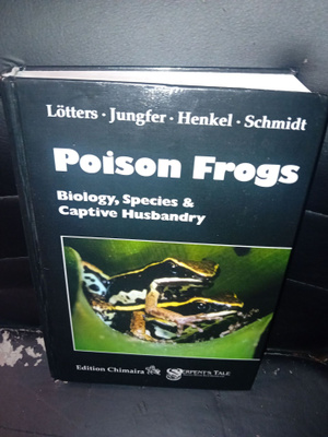 Lötters : Poison frogs - Myrkylliset Sammakot ( SIS POSTIKUL