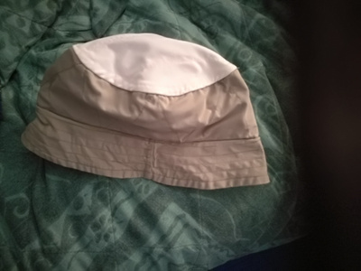 Khahiruskea hattu lapselle 48 cm