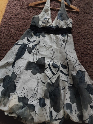 Italialainen Rinascimento Mekko /  Halterneck Juhlamekko S