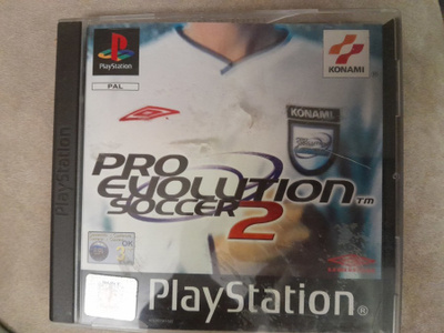 Sony PS1 Pro Evolution Soccer 2 SLES03946 Black label CIB