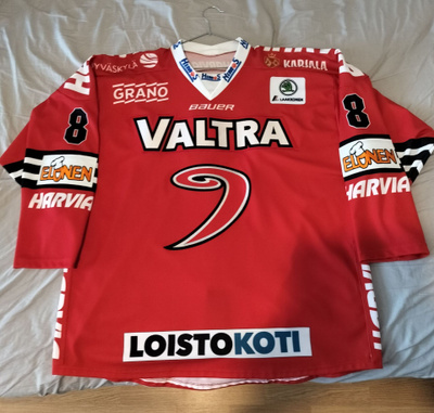 JYP #8 Lintuniemi game worn pelipaita