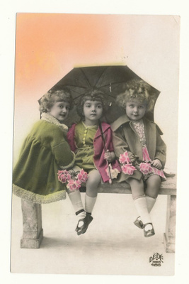 Lapset sateenvarjon alla - kulk. 1926