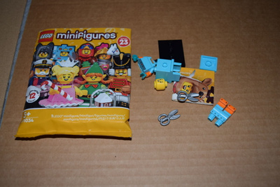 Lego 71034 minigifuuri sarja 23 Pahvirobotti