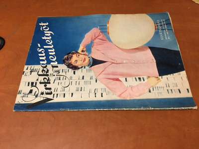 VIRKKAUS JA NEULETYÖT LEHTI 1/1957